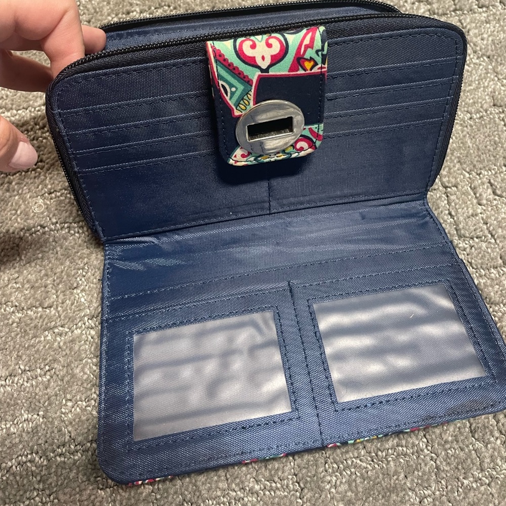 wallet - Picture 3 of 4